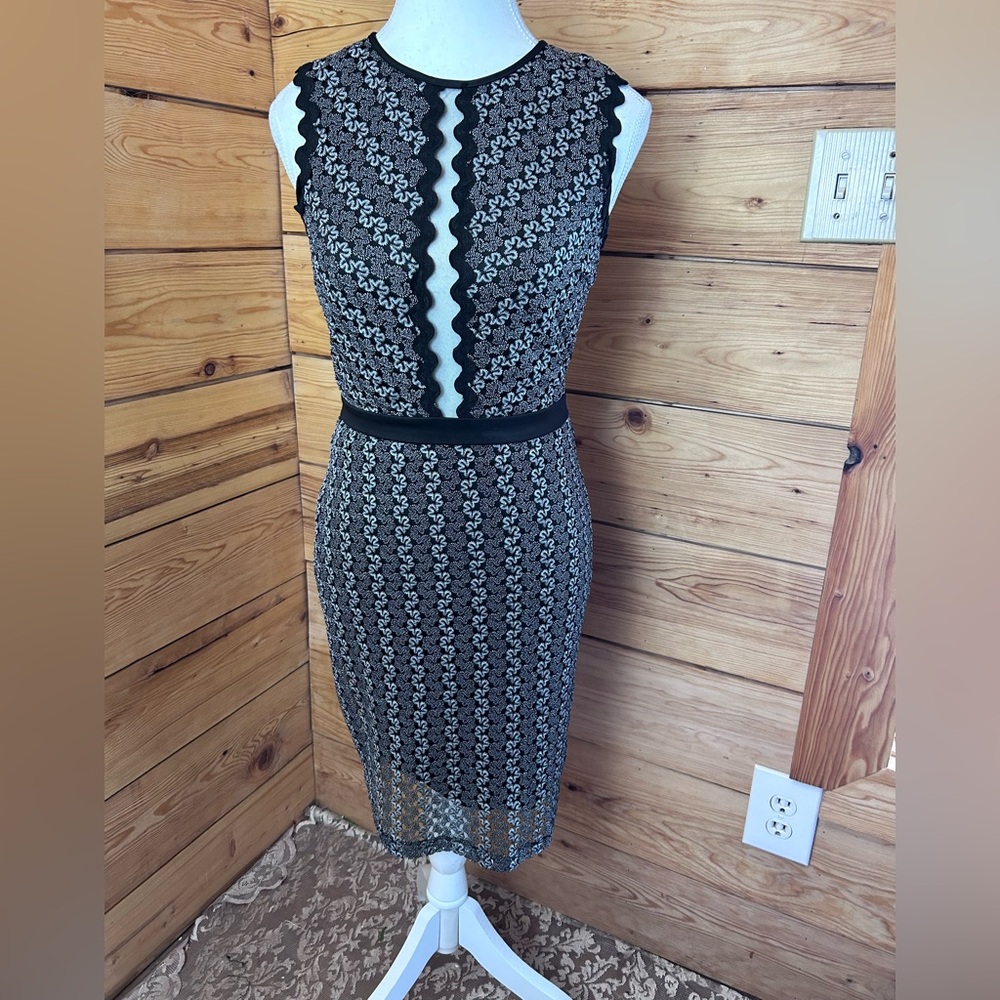 Black White Floral Midi Dress Womens Small Sheer Panel Overlay Office MOTB MOTG